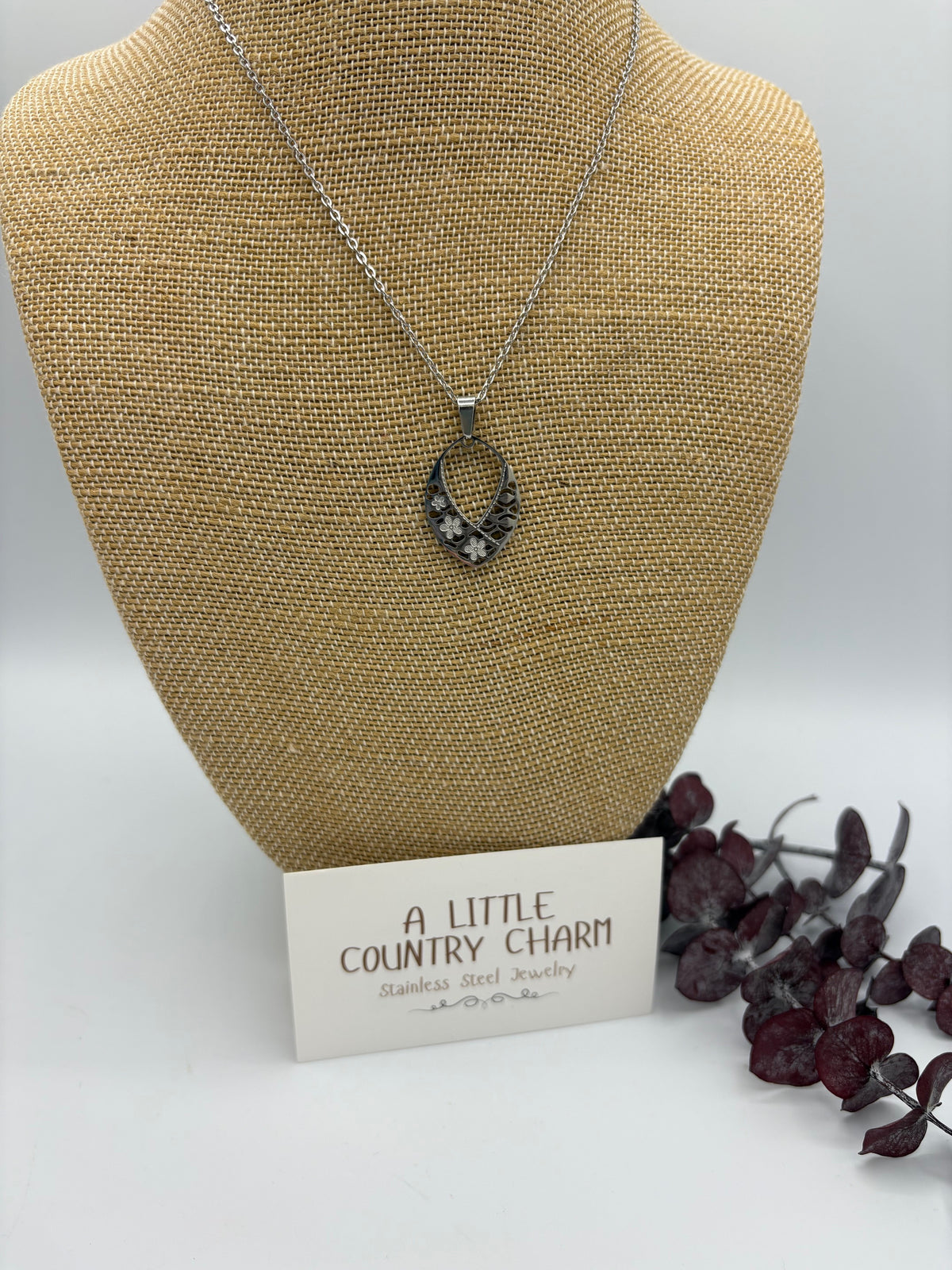Flower Crown 18" Stainless Steel Necklace